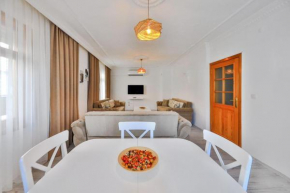Kaş Merkezde Mert Apart